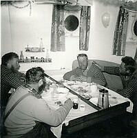 fs jul m kaffekos Thorshavet 1963-64.tif