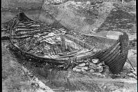 Osebergskipet. Foto O. Væring - 09.1 - utsnitt.tif