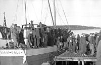 Sovjetiske fanger ankommer Tønsberg fra Bolærne (19).JPG