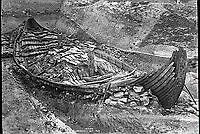 Osebergskipet. Foto O. Væring - 09.1 - utsnitt.tif